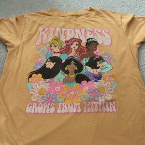Disney princess adult XS tee